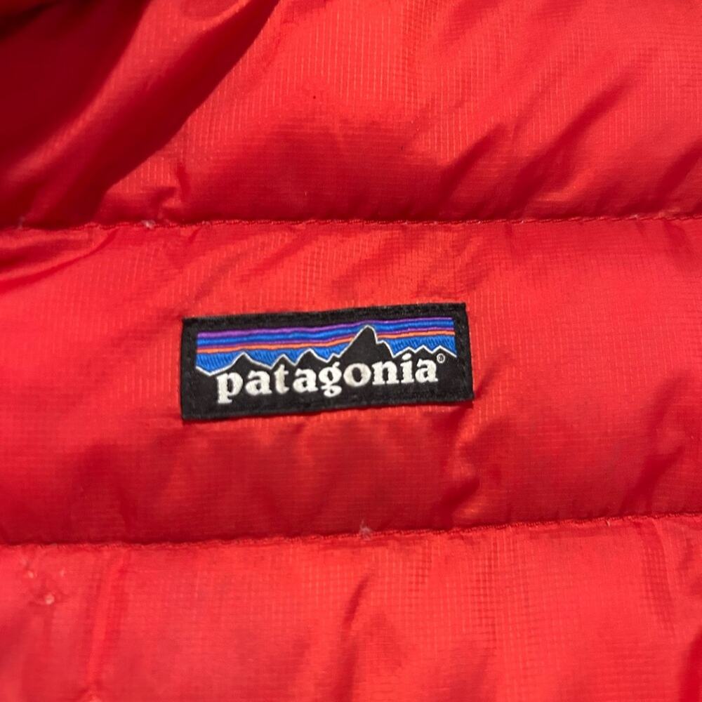Patagonia Vibrant Red Puffer Jacket - Picture 2 of 6